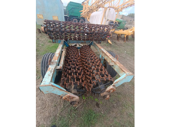 Полевой каток