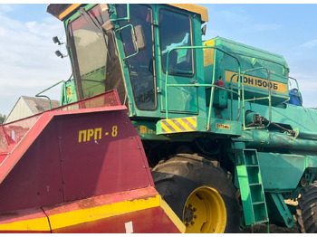 Зерноуборочный комбайн Комбайн Дон 1500 Б: фото 2 Зерноуборочный комбайн Комбайн Дон 1500 Б: фото 2