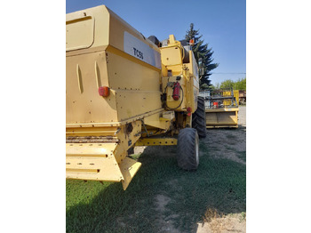 Зерноуборочный комбайн Комбайн NEW HOLLAND TC-56: фото 4