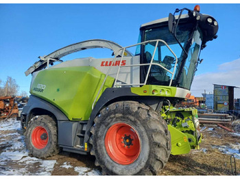 Кормоуборочный комбайн CLAAS Jaguar 870