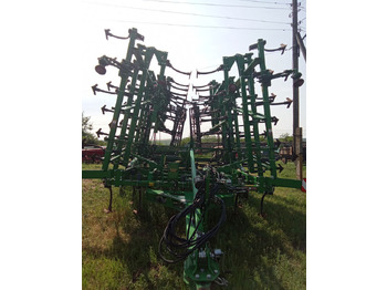 Культиватор Культиватор John Deere 2230 TruSet Tillage: фото 2 Культиватор Культиватор John Deere 2230 TruSet Tillage: фото 2