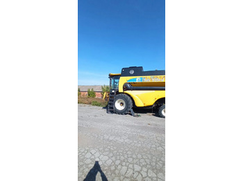 Зерноуборочный комбайн New Holland CS660: фото 2