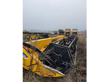 Зерноуборочный комбайн New Holland CX 6.90: фото 5