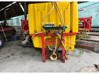 Навесной опрыскиватель