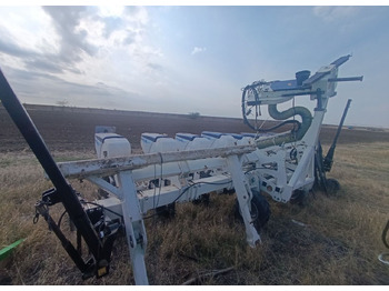 : фото в шапке страницы