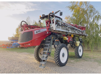 Самоходный опрыскиватель HARDI