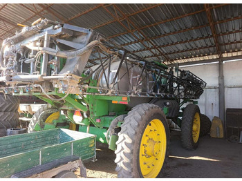 Самоходный опрыскиватель JOHN DEERE 30 Series