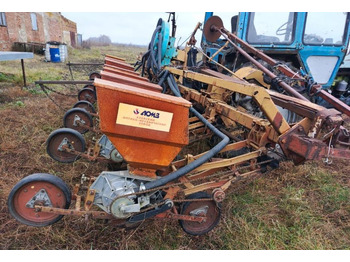 Сеялка Сеялка пропашная пневматическая АОМЗ Тана СПКА-1 (СУПН-8): фото 2