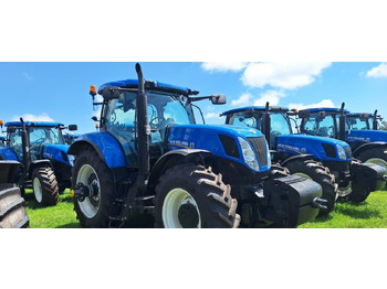 Трактор NEW HOLLAND T7000