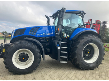 Трактор NEW HOLLAND T8