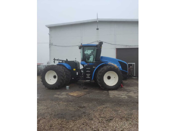 Трактор NEW HOLLAND