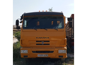 Грузовик КАМАЗ