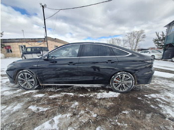 Легковой автомобиль
