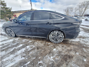 Легковой автомобиль