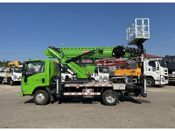 Новый Грузовик с подъемником Isuzu Elf: фото 4