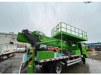 Новый Грузовик с подъемником Isuzu Elf: фото 2 Новый Грузовик с подъемником Isuzu Elf: фото 2