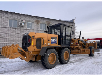 Новый Грейдер SEM 922F: фото 4