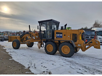 : фото в шапке страницы