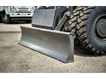 Новый Колёсный экскаватор Yugong YG180: фото 3