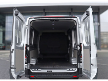 Новый Цельнометаллический фургон FORD Transit T8 2.3 MT, 2024 Новый: фото 4