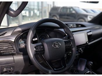 Пикап Toyota Hilux 4.0 AT, Новый: фото 3
