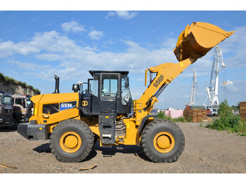 Новый Колёсный погрузчик SEM Фронтальный погрузчик SEM 656F: фото 3