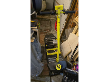 : фото в шапке страницы