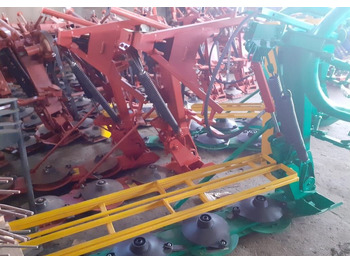 : фото в шапке страницы