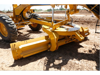 Грейдер АВТОГРЕЙДЕР SEM917: фото 3