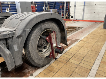 Оборудование для гаражей/ Мастерских Регулировка углов установки грузовиков и полуприце: фото 3 Оборудование для гаражей/ Мастерских Регулировка углов установки грузовиков и полуприце: фото 3