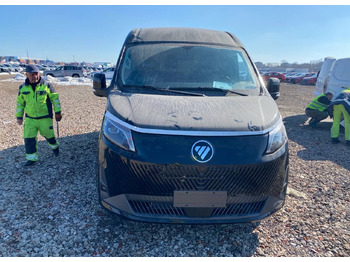 Цельнометаллический фургон