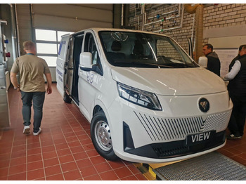 Цельнометаллический фургон