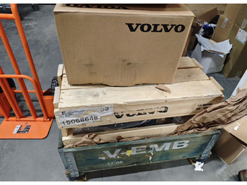 Новый Гидравлика VOLVO 15068648 Насос гидравлический 11709024 volvo: фото 2 Новый Гидравлика VOLVO 15068648 Насос гидравлический 11709024 volvo: фото 2