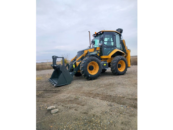 Экскаватор-погрузчик