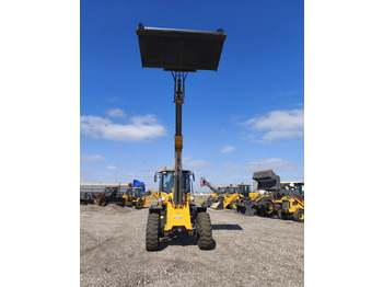 Телескопический фронтальный погрузчик