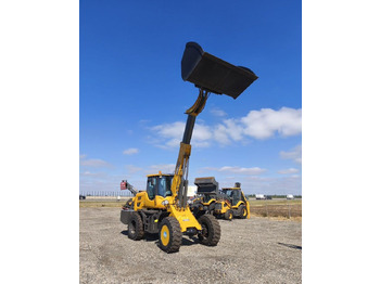 Телескопический фронтальный погрузчик