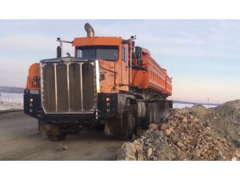 Карьерный самосвал