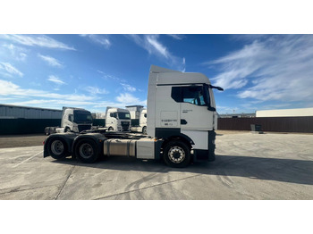 Тягач MAN TGX