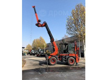 Экскаватор-погрузчик