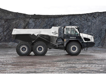 Сочленённый самосвал