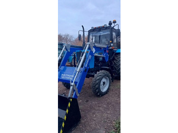 Фронтальный погрузчик для трактора