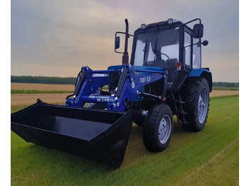 Фронтальный погрузчик для трактора