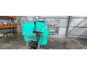 Навесной опрыскиватель