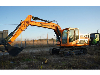 Гусеничный экскаватор