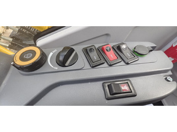 Гусеничный экскаватор Экскаватор MaxPower ME400.9H: фото 4 Гусеничный экскаватор Экскаватор MaxPower ME400.9H: фото 4