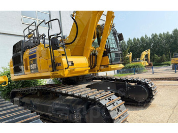 Гусеничный экскаватор KOMATSU