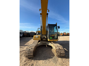 Гусеничный экскаватор CATERPILLAR 320GC