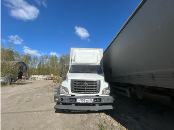 Тентованный грузовик ГАЗ