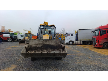Экскаватор-погрузчик JCB 3DX