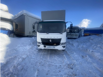 Тентованный грузовик КАМАЗ